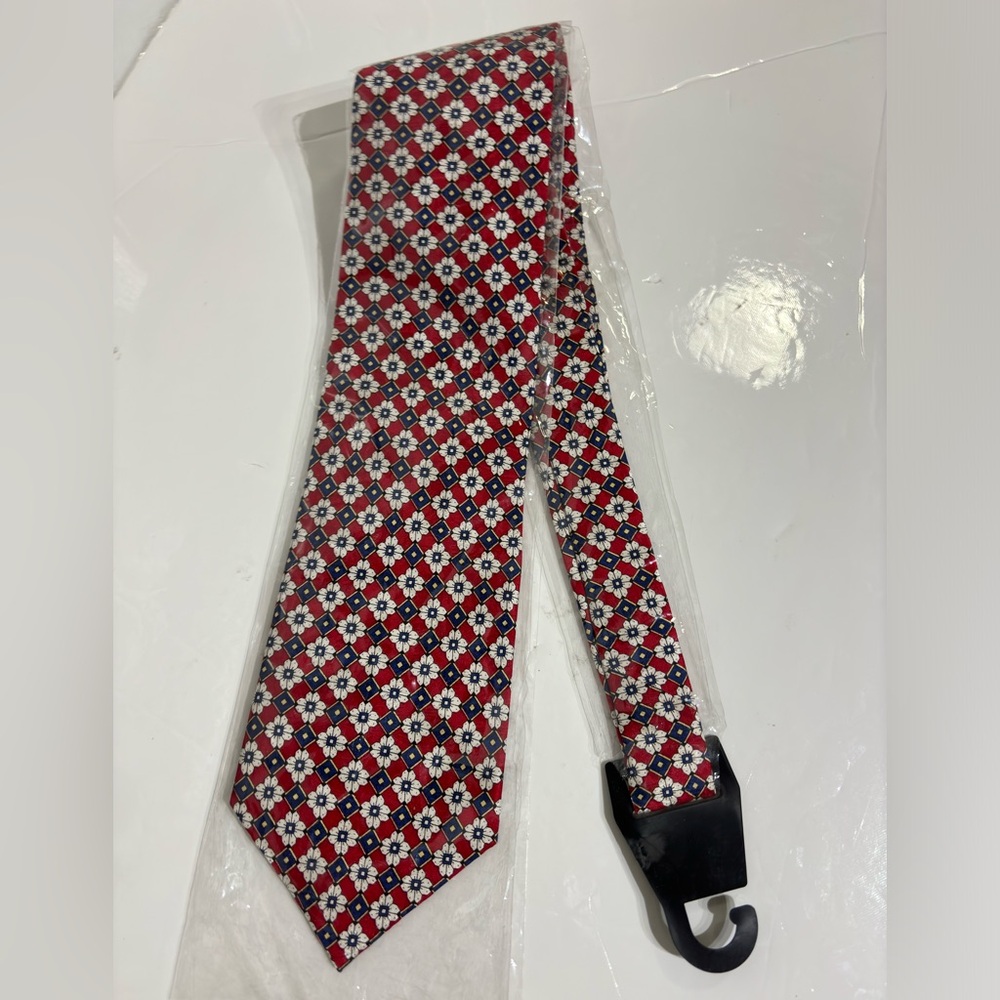 New Stefani 100% Silk Tie / Made in Italy